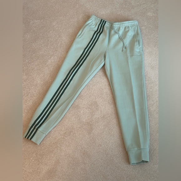 Adidas x Ivy Park - Drip 2 | 3-Stripes Jogger Pants, Green Tint/Dark Green UNISX - Picture 4 of 12